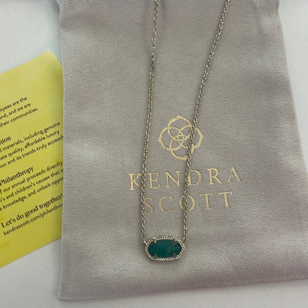 Emerald Kendra Scott necklace